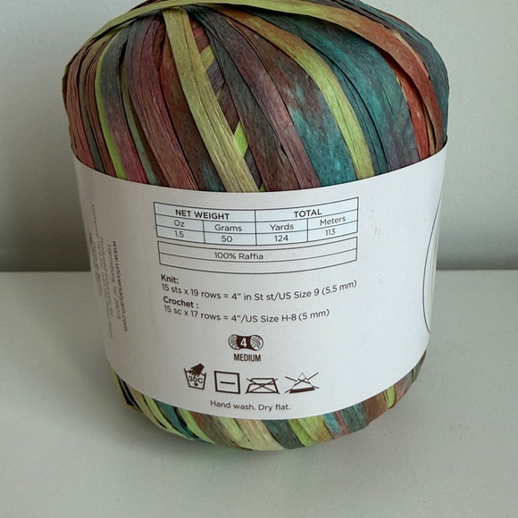 Universal Yashi Iro Multicolor Raffia Yarn - Picture 3 of 3